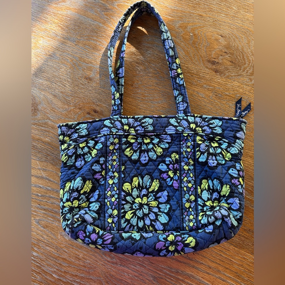 Vera Bradley large Indigo Pop Mandy Bag